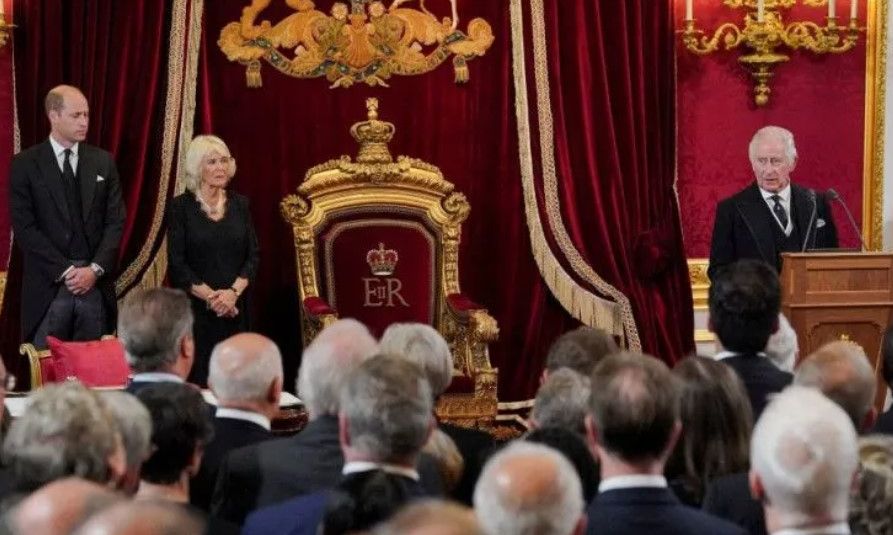 Raja Charles III Tuai Karma Menyia-nyiakan Putri Diana: Dikutuk Ratu Camilla