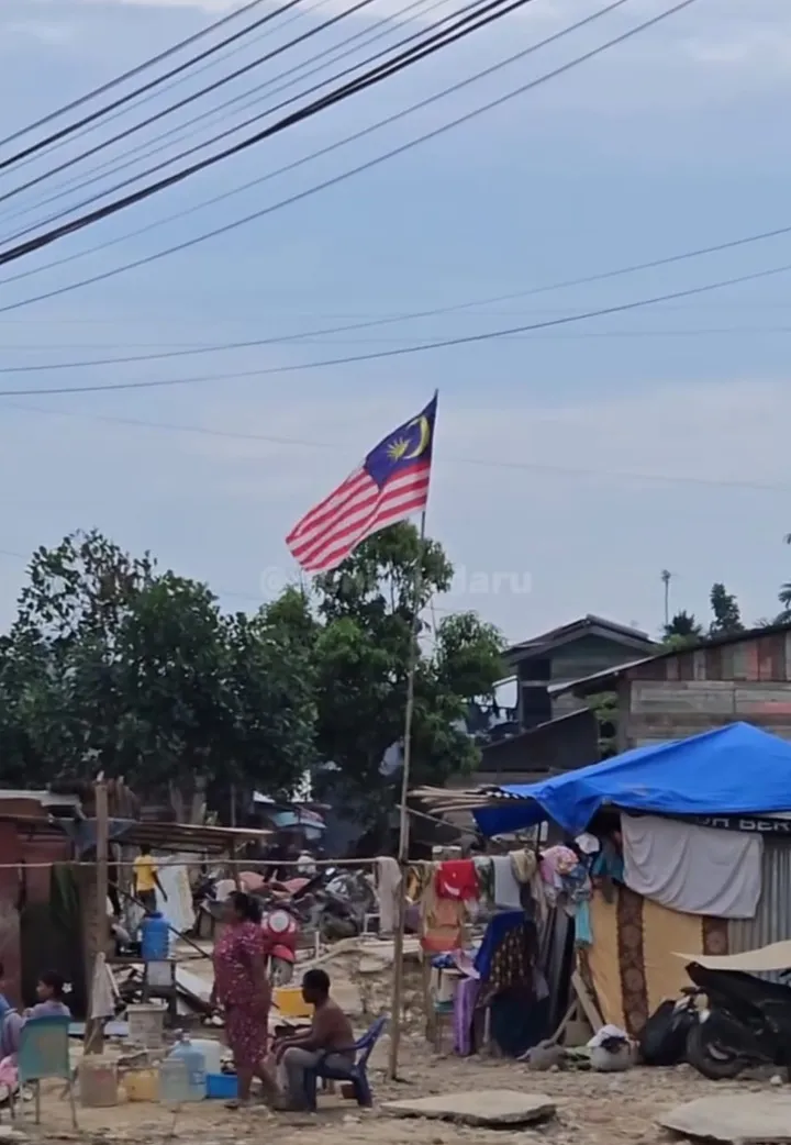 bendera-malaysia-di-tenda-pengungsian-aceh-warganet-pertanyakan-hadirnya-negara