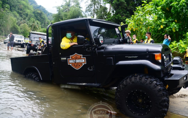 hobi-jalan-jalan-pakai-mobil--ini-dua-mobil-cocok-untuk-touring