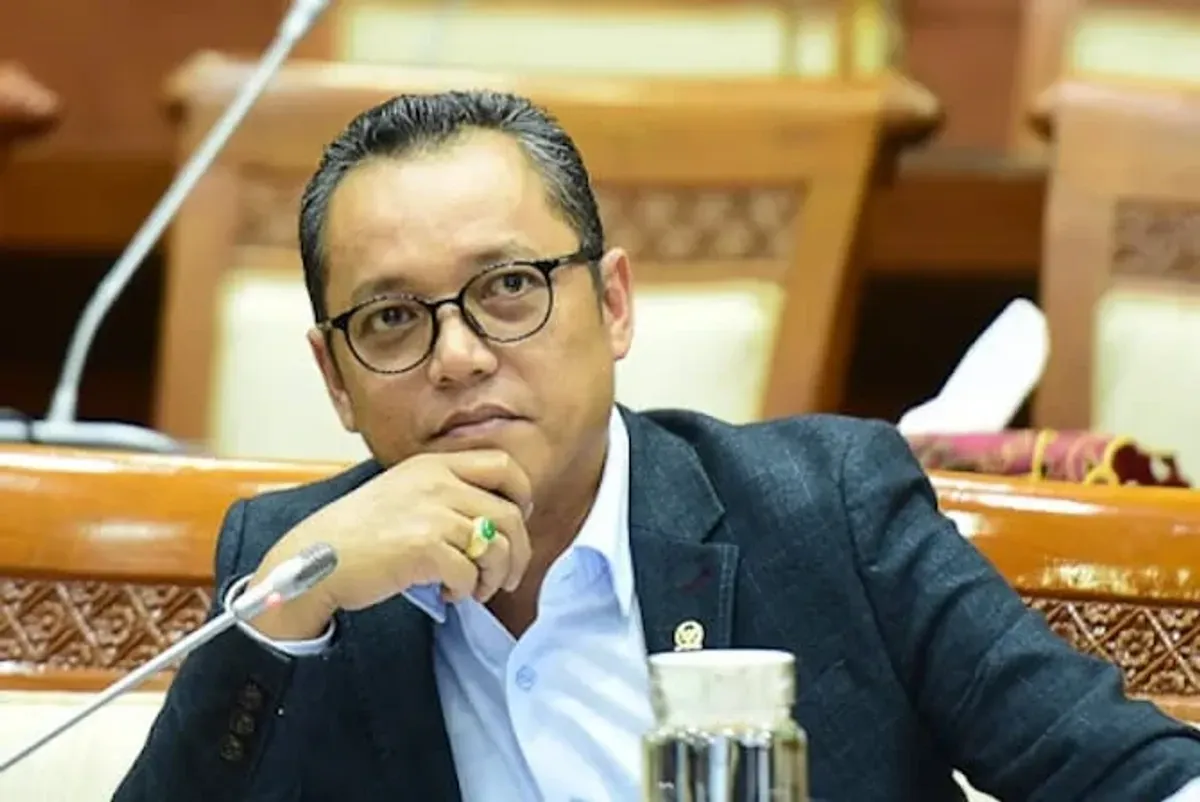 Deddy Sitorus Kapan Dipecat? Publik Bandingkan Sikap PDIP dengan NasDem dan PAN