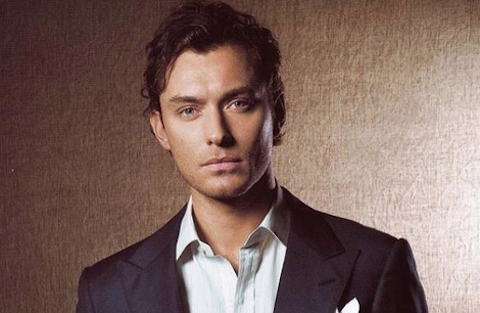 Jude Law Perankan Dumbledore Muda di Sekuel Fantastic Beasts