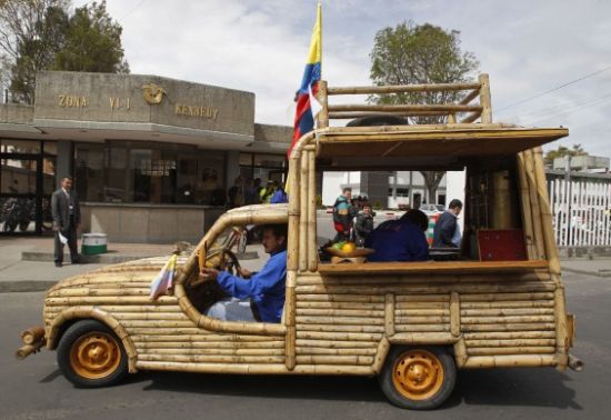 &#91;Unik&#93; Di Jepang ada Kendaraan Bermotor yang terbuat dari Rotan Dan Bambu