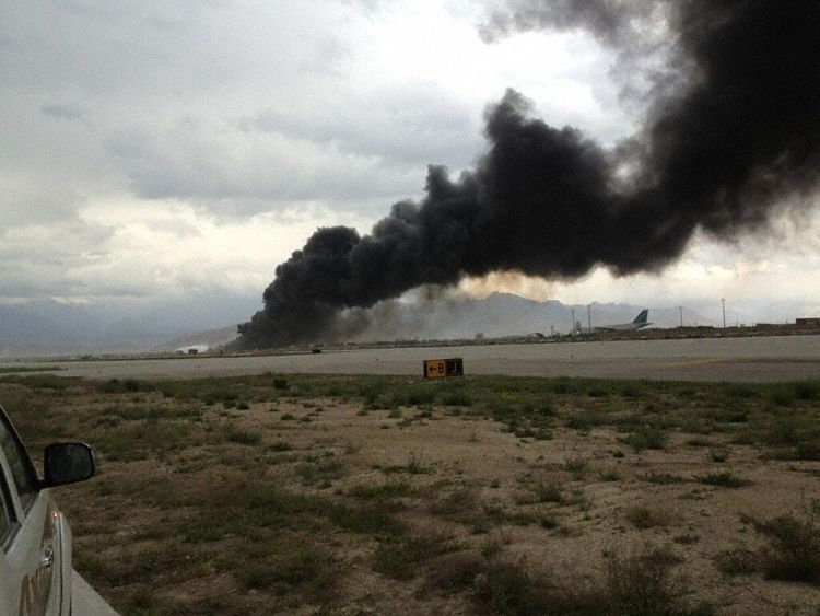 Seremmm, pesawat National Air Cargo jatuh dan meledak di Afghanistan...