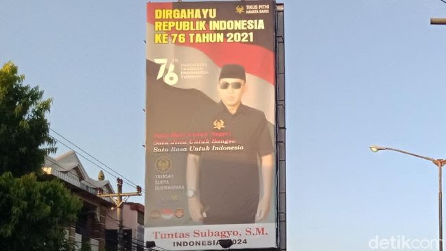 Siapa Sosok Pria Bergaya Bak Bung Karno di Balik Baliho Puan di Klaten?