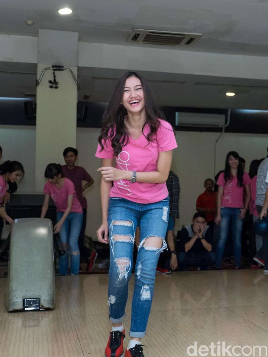 orang-orang-ini-menjadi-korban-dari-ripped-jeans-jeans-sobek-sobek