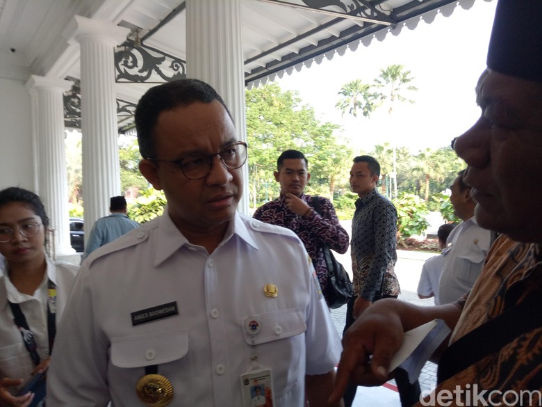 anies-terima-aspirasi-warga-yang-tolak-reklamasi