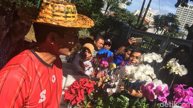 sandiaga-perkenalkan-salam-semua-agama-ala-jokowi