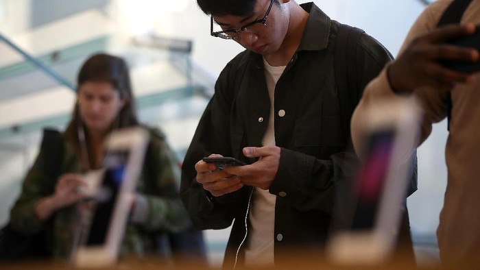 Adu Kencang Internet Operator Indonesia, Siapa Menang?
