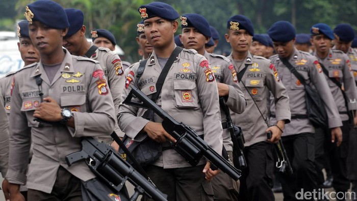 polri-sebut-jadi-lembaga-ke-3-paling-dipercaya-publik-setelah-tni-presiden