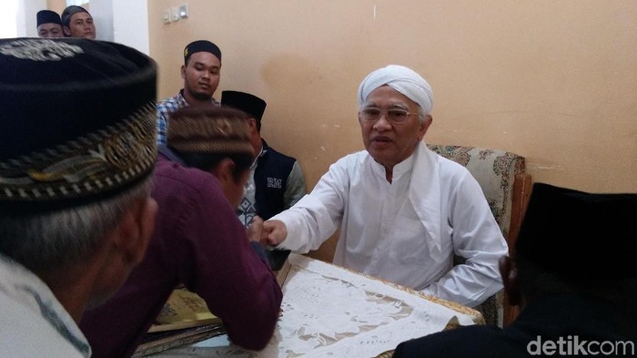 Ini Amalan dan Doa Ketika Menghadapi Wabah Corona dari Gus Mus