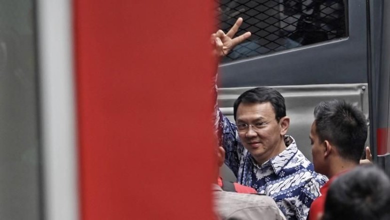 pdip-ahok-jantan-tak-ambil-hak-bebas-bersyarat