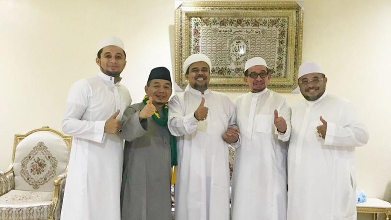 GNPF Sebut Rizieq Kini Tak Bebas Bergerak di Arab Saudi