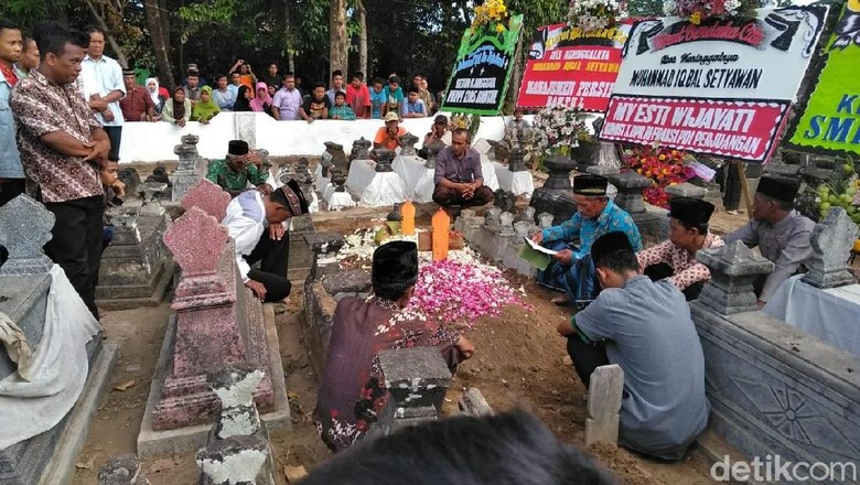 Kok Baru Bereaksi, Apa Karena Anak Papi?