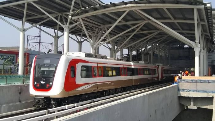 Selain MRT, Uji Coba LRT Jakarta Juga Sudah Dimulai