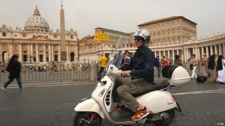 Italia Tolak Peringatan Uni Eropa, Investor Mulai Hengkang