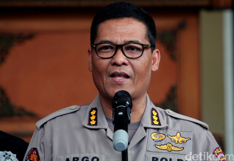 Ini Peran 11 Tersangka Penganiaya Ninoy Karundeng Relawan Jokowi