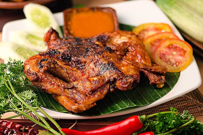 Olahan Ayam Bakar Khas Nusantara, yang Cocok untuk Nasi Kotak Ayam Bakar