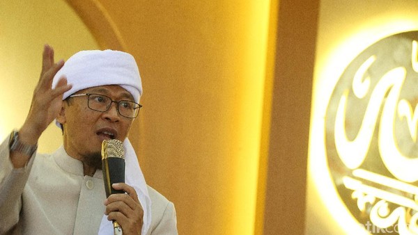 Aa Gym Positif COVID-19, Alami Batuk Ringan