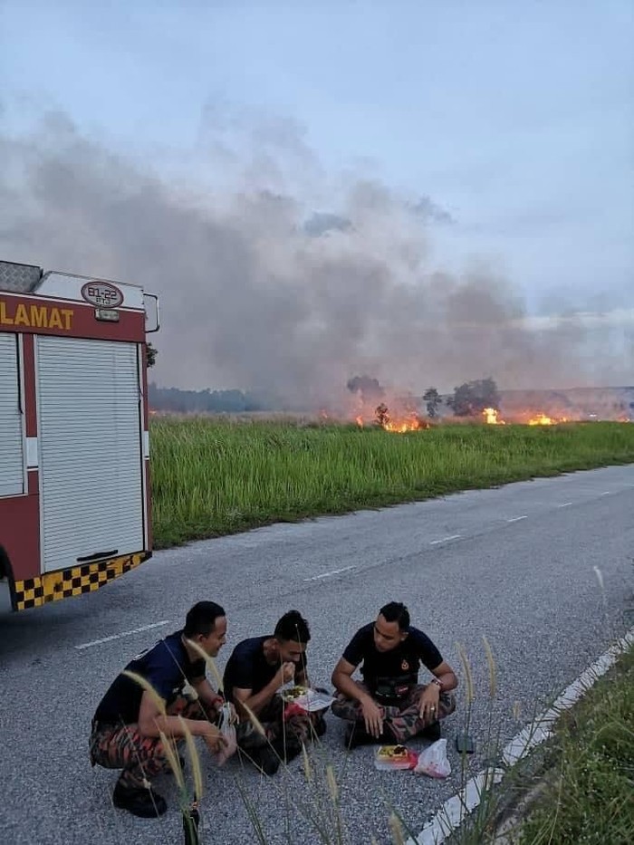 5 Keadaan yang Membuat Kita Terpaksa Buka Puasa di Jalan, Nomor 4 Paling Bikin Kesal