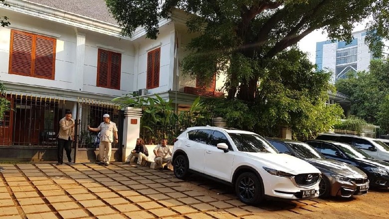 Belum Dapat Izin Polisi, Massa Tunda Aksi di Depan Rumah Prabowo