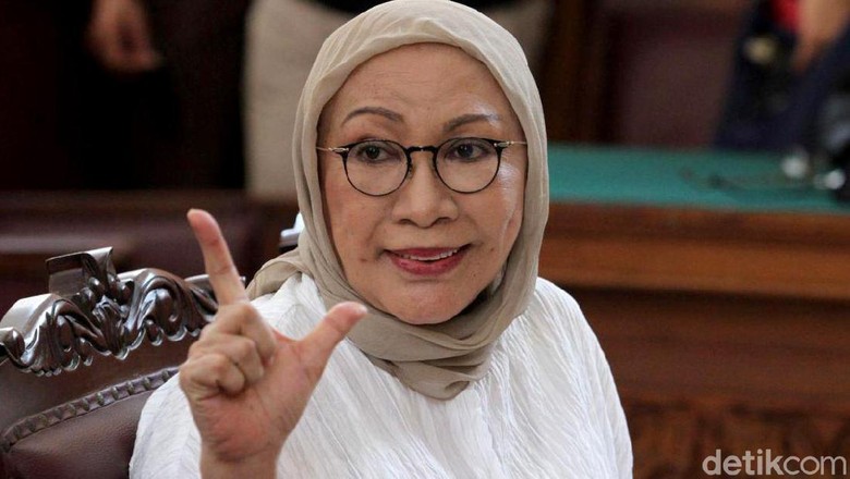Ratna Sarumpaet Pose 2 Jari Jelang Vonis, Gerindra: Kompetisi Sudah Selesai
