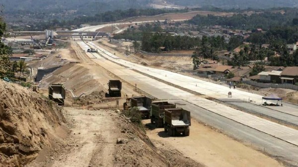 Tol Cisumdawu Rampung Tahun Ini, Bandung ke Kertajati Nggak Sampai 1 Jam