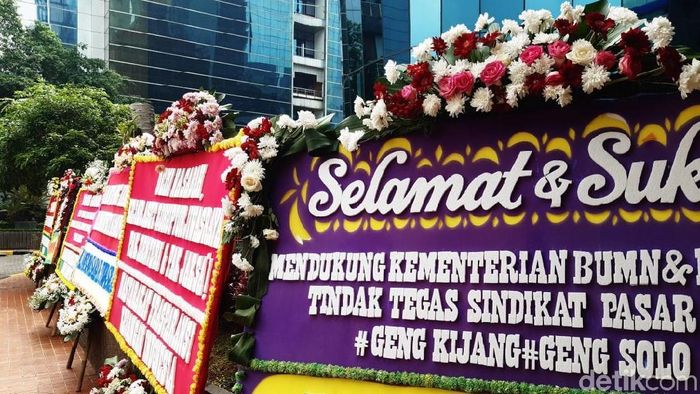 Kantor Erick Thohir Banjir Karangan Bunga, Dukung Usut Kasus Jiwasraya