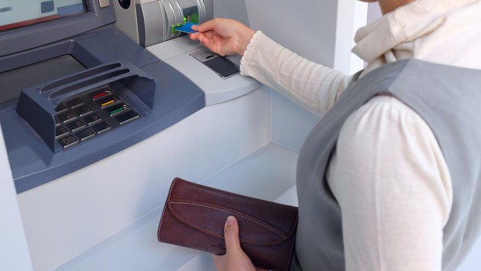 Heboh Seruan Ramai-ramai Tarik Uang dari Bank, Ada Apa?