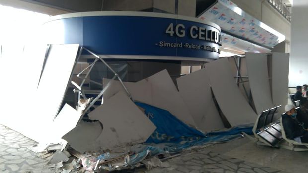 Ramai Massa Penjemput HRS, Kerusakan di Terminal 3 Soetta Tak Terhindarkan 