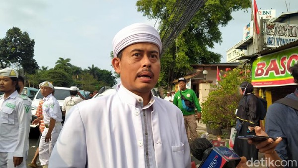 Ketum PA 212 Slamet Ma'arif Diperiksa soal Aksi 1812 di Polda Metro Hari ini