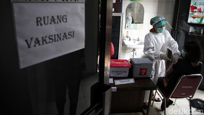 Sejarah Membuktikan Hanya Vaksin Satu-satunya Cara Memberantas Penyakit Menular