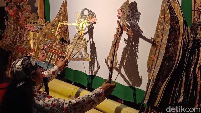 Adidas Minta Maaf Usai Sebut Wayang Kulit dari Malaysia
