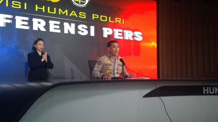 polri-tangani-kasus-merah-putih-dibakar-tiktokers-aldi622-di-malaysia