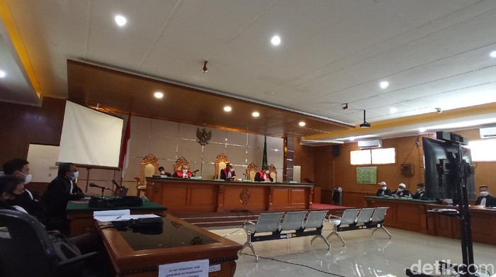 Selain Memukul, Habib Bahar Juga Sabetkan Pisau-Cekik Leher Korban