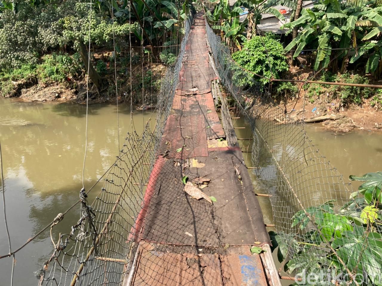 Warga Ingin Jembatan Gantung Diperbaiki, DKI Akan Kaji Urgensinya Dulu