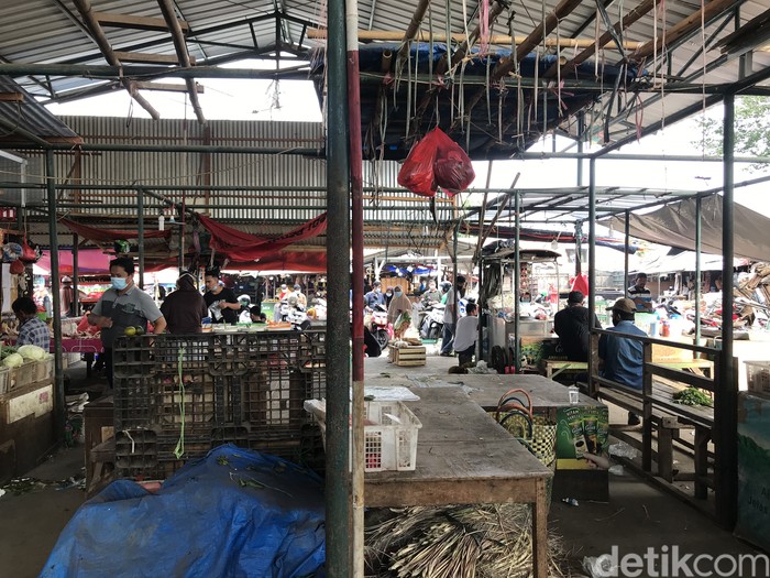 Ada Syarat Sudah Vaksin, Lokbin Kramat Jati Cenderung Sepi Pembeli