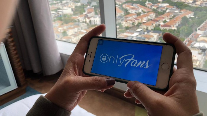 Dea OnlyFans Ditangkap di Malang, Terkait Konten Pornografi