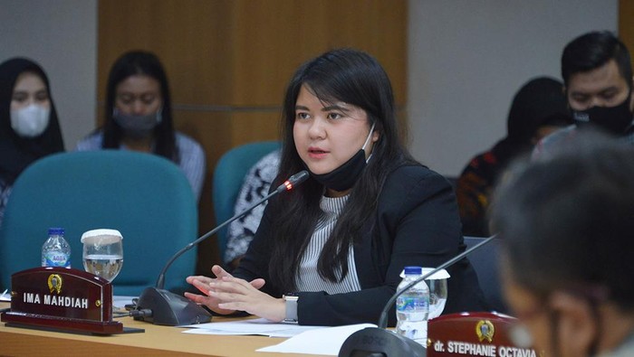PDIP Sindir Anies Usul PTM Disetop: COVID DKI Naik, Malah Sibuk Safari Politik