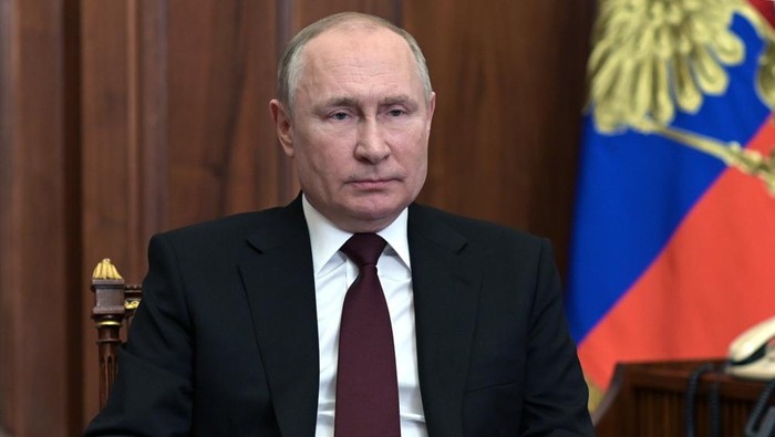 Senator AS Serukan Bunuh Putin Demi Akhiri Invasi Rusia!