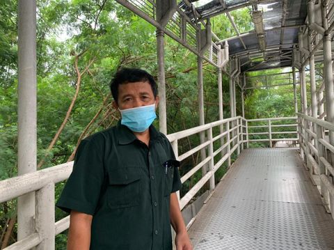 Cerita Penumpang TransJakarta Kebasahan Gegara Atap JPO Dukuh Atas Bolong