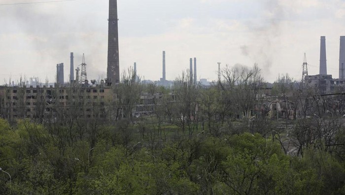 Ukraina Berhasil Evakuasi Wanita, Anak dan Lansia dari Pabrik Baja Mariupol