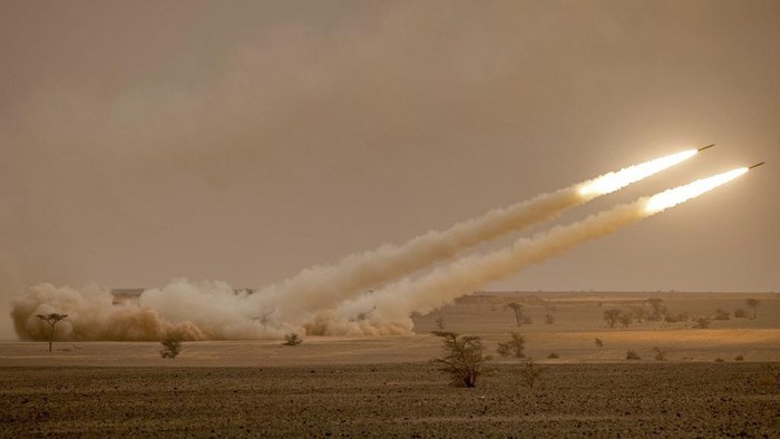 as-umumkan-bantuan-militer-terbaru-rp-148-t-untuk-ukraina