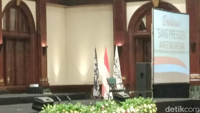 Kelompok Ini Deklarasi Anies Capres, Sempat Ribut soal Ada 'Bendera HTI'