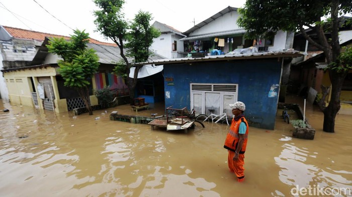 50 RT di Jaksel dan Jaktim Terendam Banjir, Tertinggi 2,2 Meter di Cawang