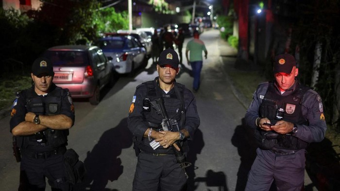 Ogah Ditangkap, Politikus Sekutu Presiden Brasil Lempar Granat ke Polisi