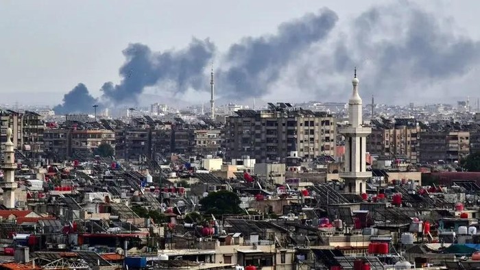 Israel Gempur Suriah hingga Picu Ledakan, Tewaskan 12 Petempur Pro-Iran