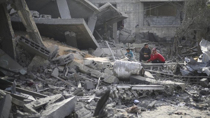 Warga Gaza Korban Tewas Akibat Serangan Israel Tembus 31.645 Jiwa