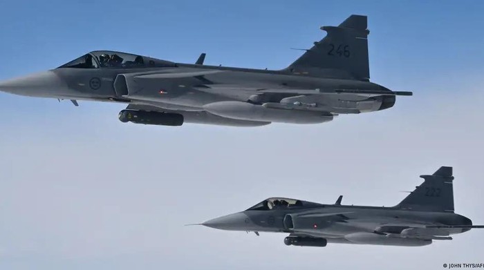 Swedia Sempurnakan Perbatasan NATO di Eropa Utara