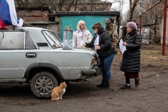 ukraina-minta-warga-di-wilayah-dicaplok-rusia-abaikan--pemilu-semu--putin