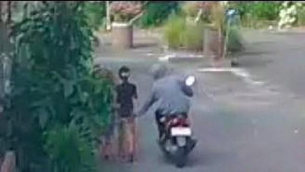 Viral Begal Bokong di Kuta Selatan Bali, Aksinya Terekam CCTV, Lihat Wajah Pelaku